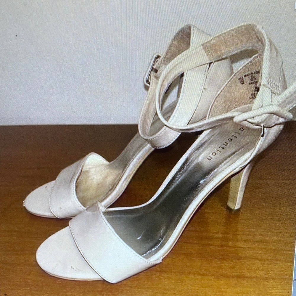 Women's Cream Heeled Sandals